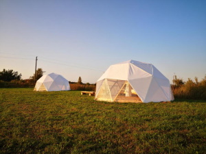 Dome-Tent